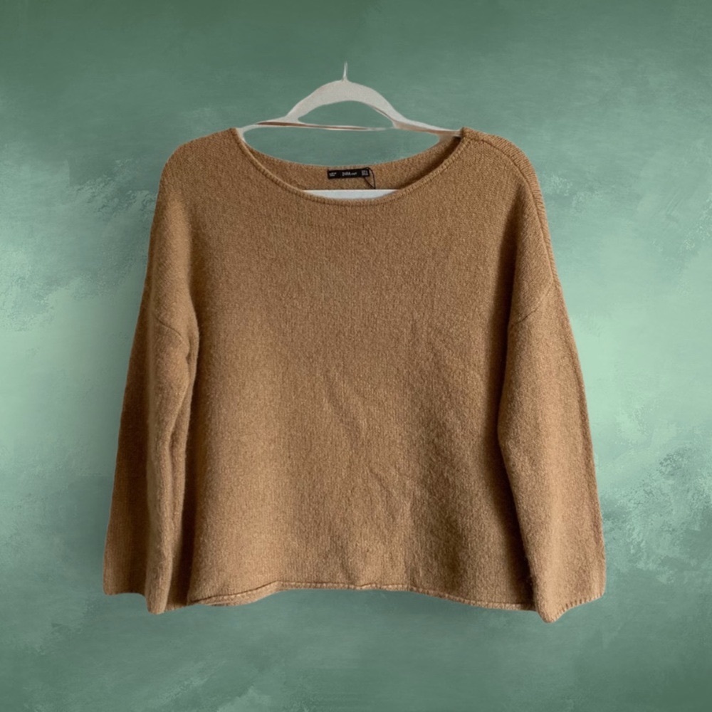 Zara Semi-Crop Sweater